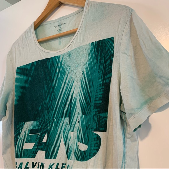 Calvin Klein | Graphic Tee Shirt - Picture 4 of 15